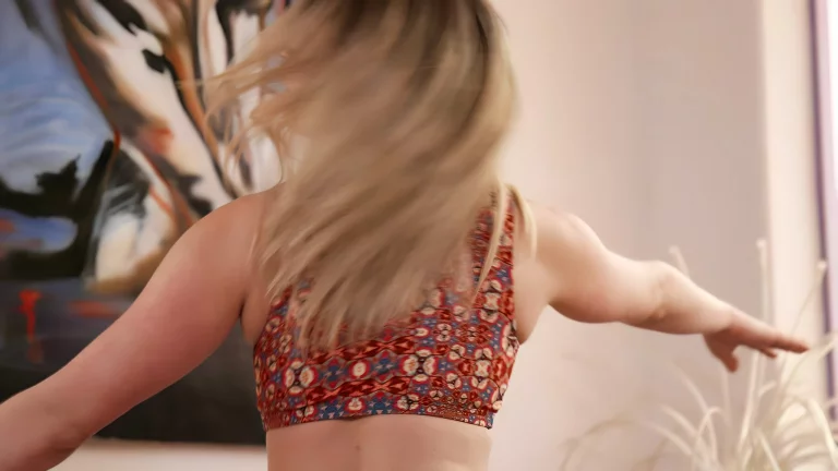 Blonde Beauty Giselle Palmer Gets Nailed On The Yoga Mat